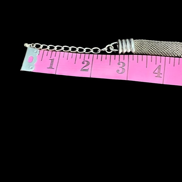 Round Pendant Necklace - Picture 10 of 11